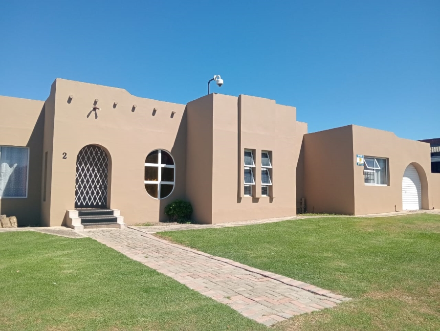 3 Bedroom Property for Sale in Wavecrest Eastern Cape
